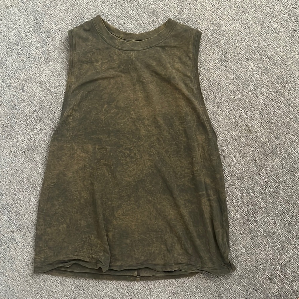 Washed lululemon muscle tank